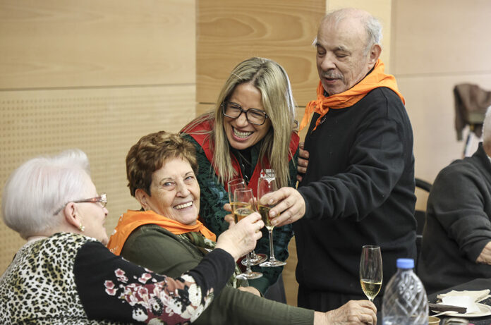 Celebració del Nadal amb la gent gran i la creu roja andorrana
