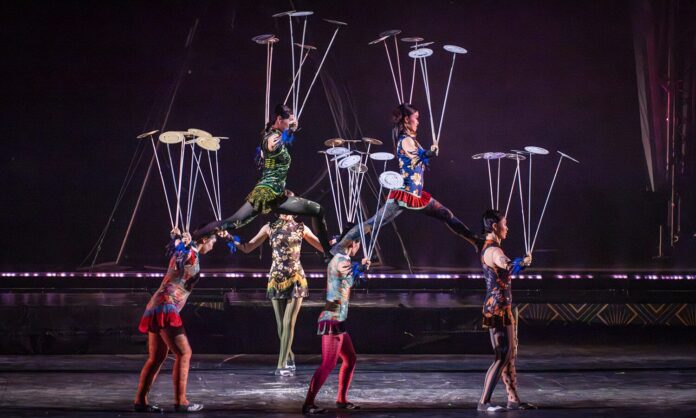 El Cirque du Soleil converteix Ràdio Andorra en un gran espectacle