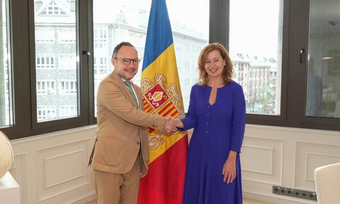 Francina Armengol visita Andorra per aprofundir en la cooperació institucional