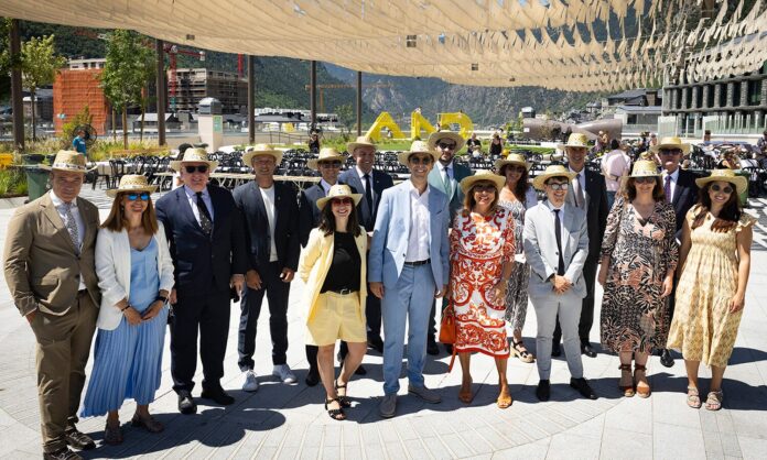 La Festa del Poble reuneix més d’un miler de veïns a l'arrossada popular