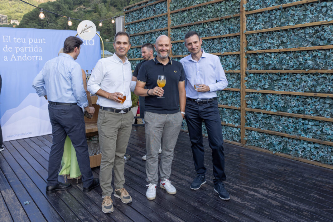 INAUGURACIO The RoofTop VAN (100 de 192)