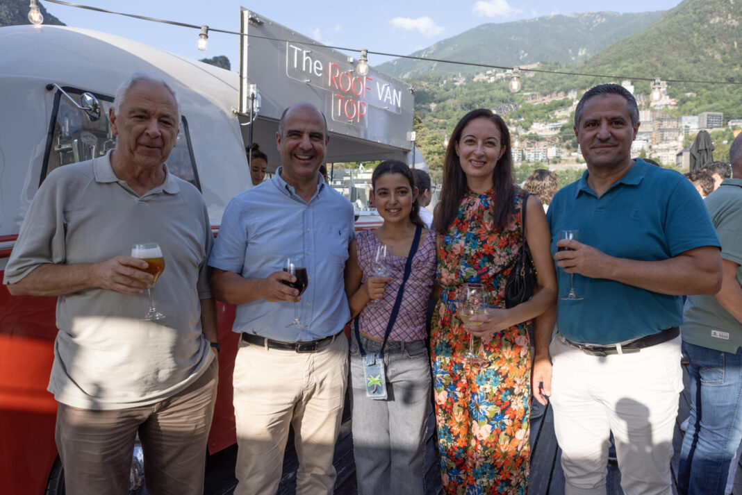 INAUGURACIO The RoofTop VAN (48 de 192)