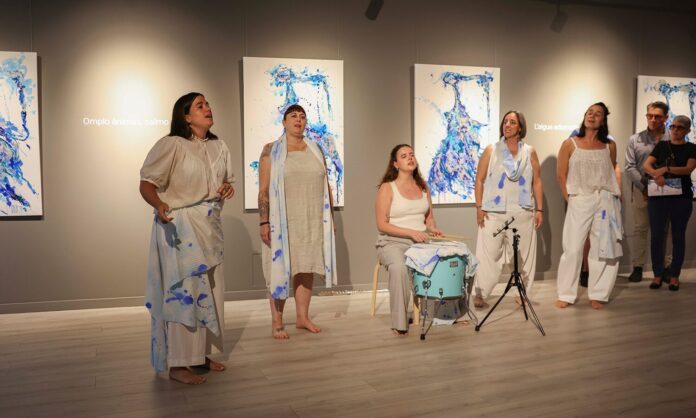 ‘Dones d’aigua’ uneix poesia i pintura a l’Espai Caldes