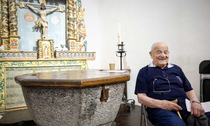 Homenatge a mossèn Ramon pels seus 60 anys de servei pastoral