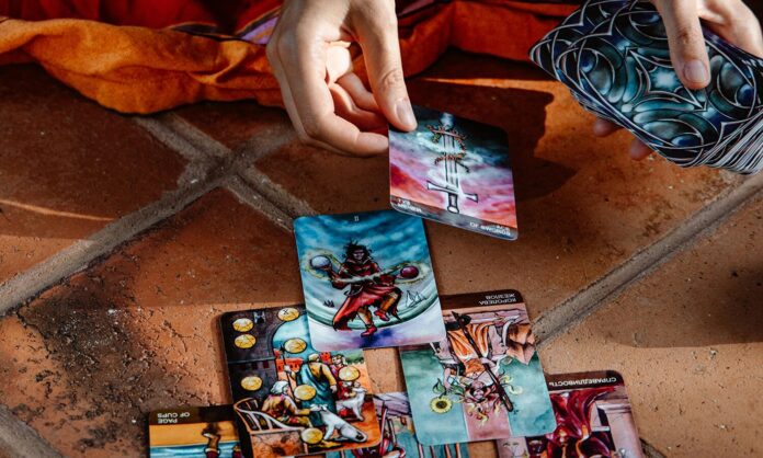 Què és el tarot?