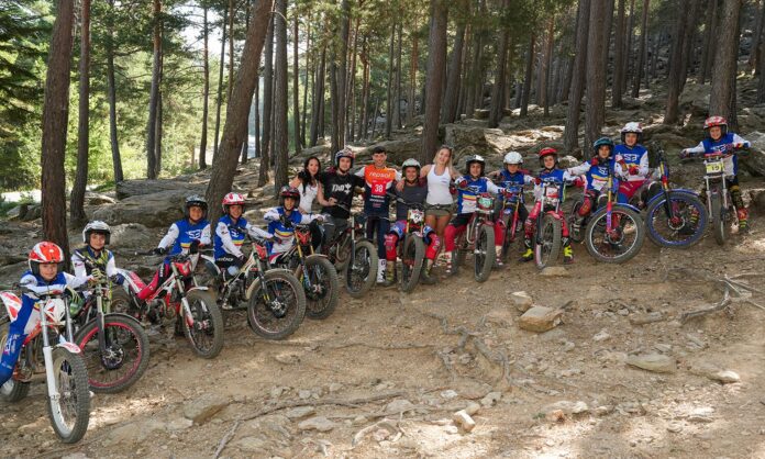 Una vintena de pilots participen en una nova edició del Trial Summer Camp
